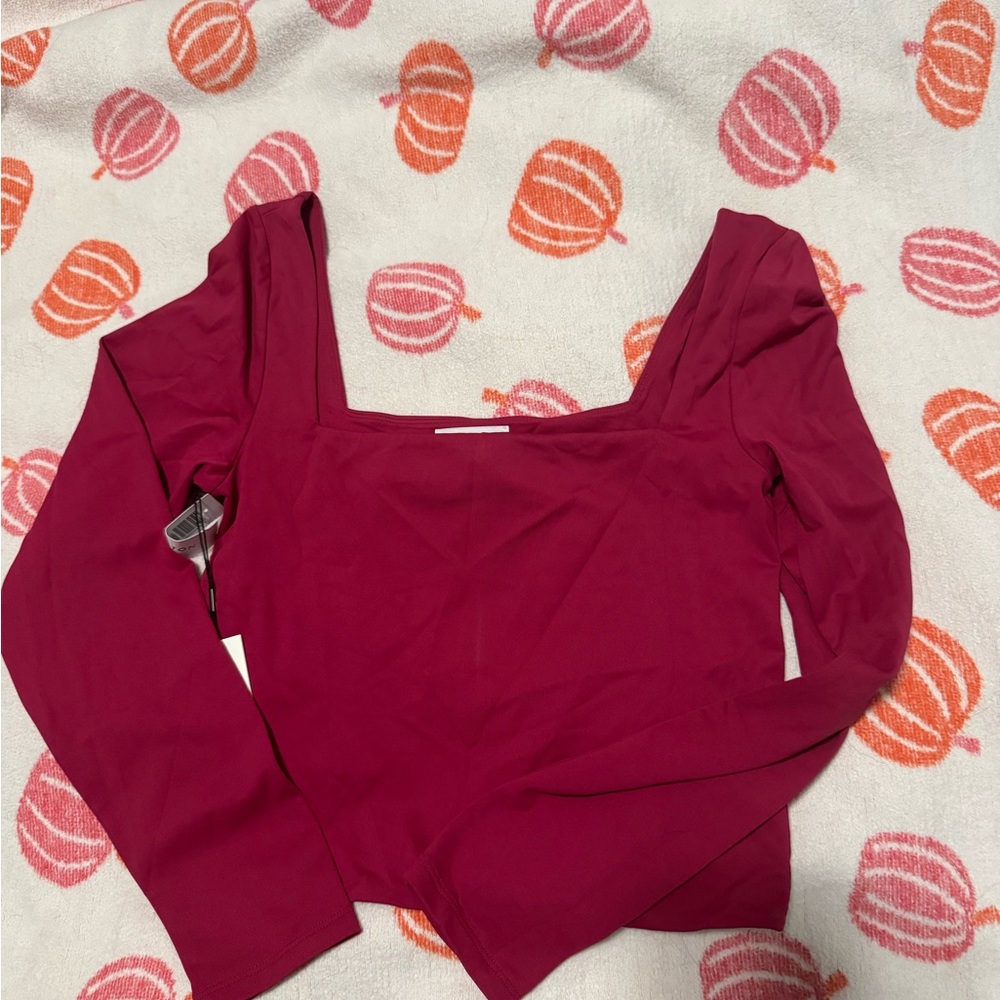 Aritzia Babaton Contour Square Neck Long Sleeve Crop Top - Bold Fucshia
